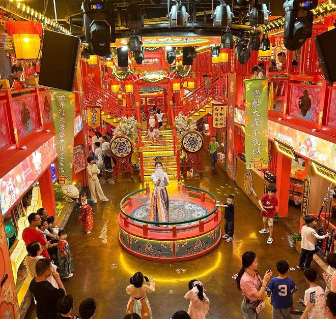 座旅游打卡城市将会“挤到爆”请谨慎前往九游会登录j9入口五一小长假中国这5(图2)