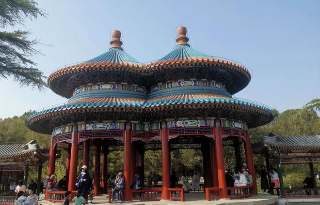 座旅游打卡城市将会“挤到爆”请谨慎前往九游会登录j9入口五一小长假中国这5(图4)